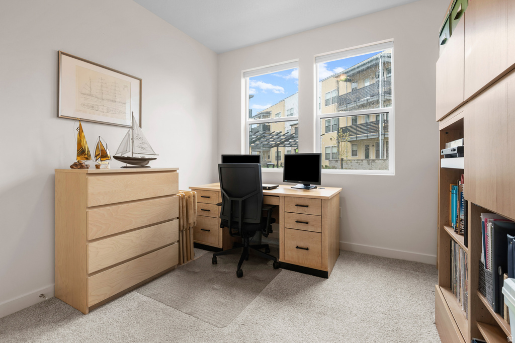 8355 S SKY MIRROR LN #M102 Midvale, UT 84047