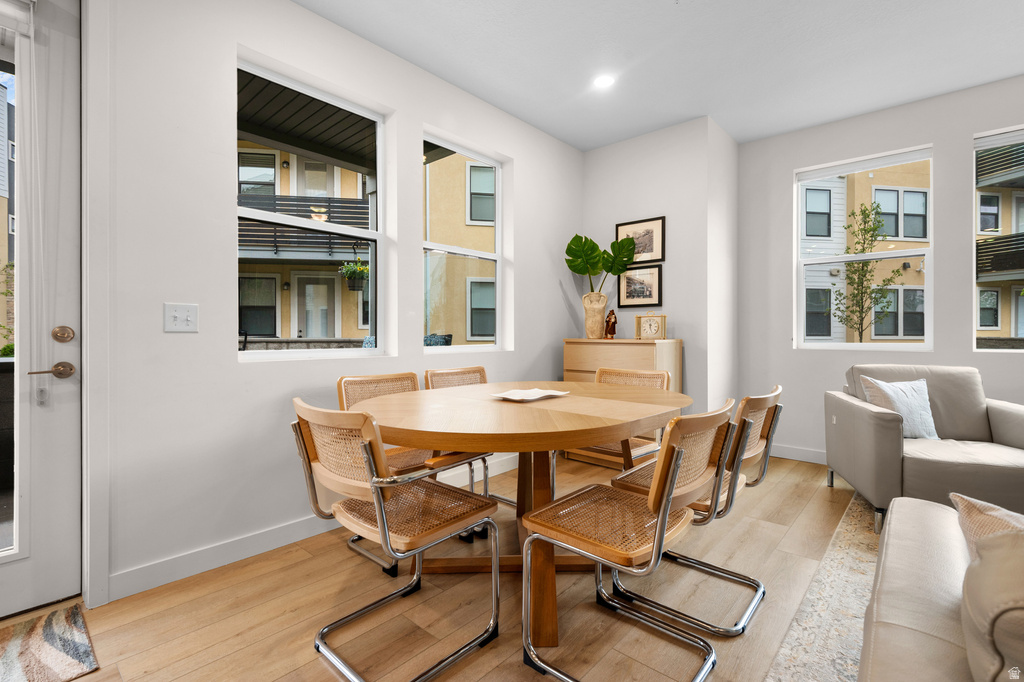 8355 S SKY MIRROR LN #M102 Midvale, UT 84047