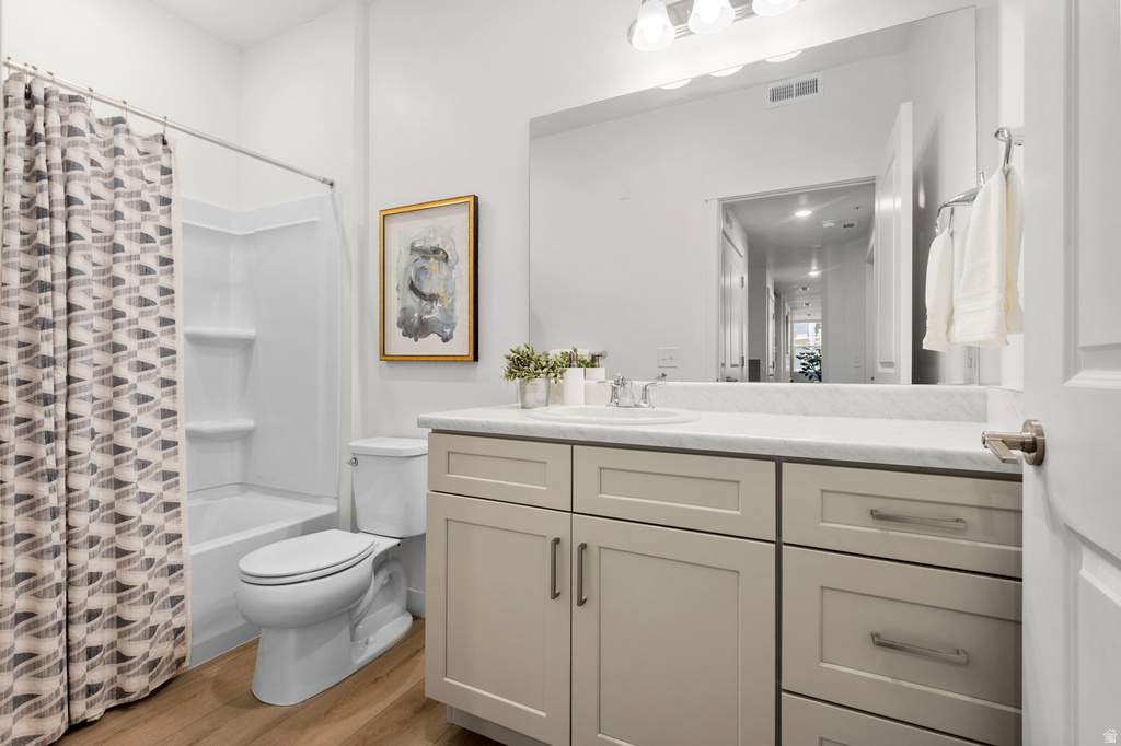 8355 S SKY MIRROR LN #M102 Midvale, UT 84047