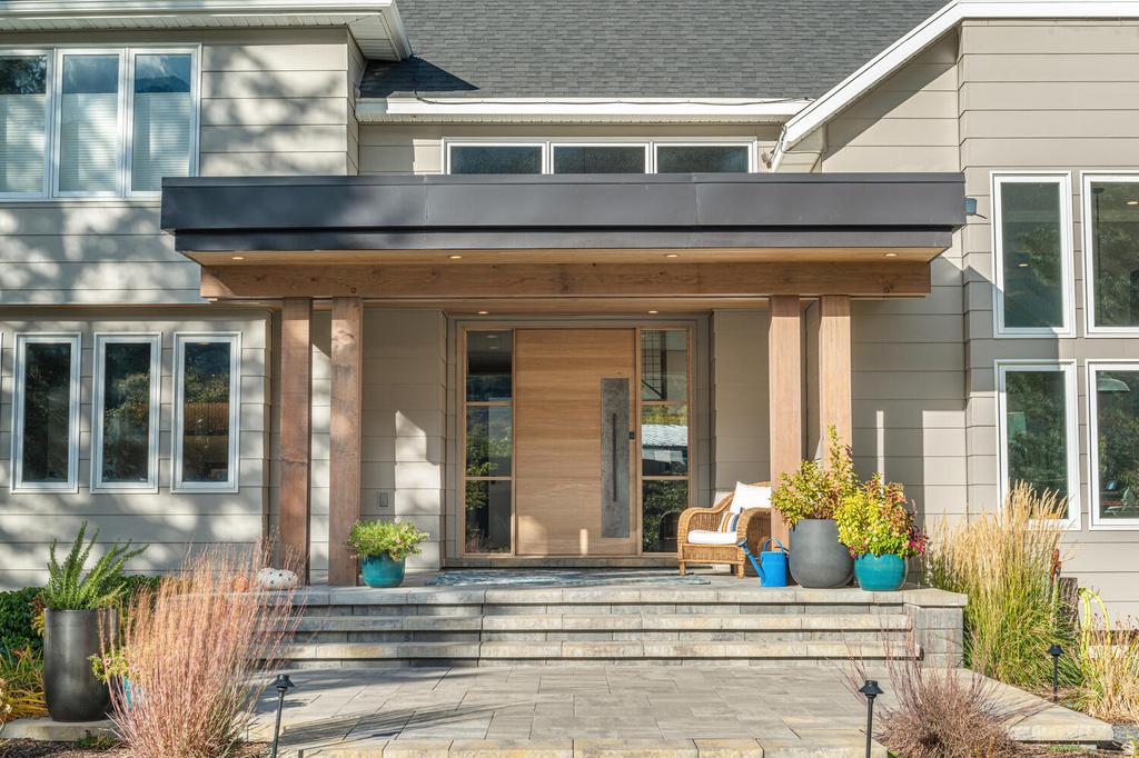 8364 S ETIENNE WAY Sandy, UT 84093