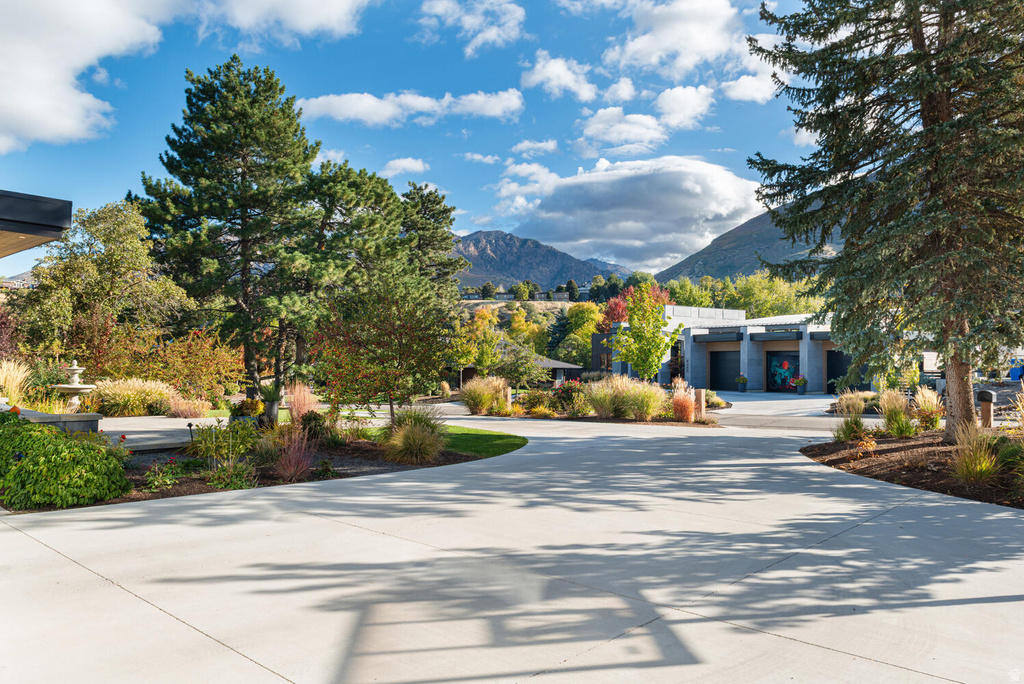 8364 S ETIENNE WAY Sandy, UT 84093