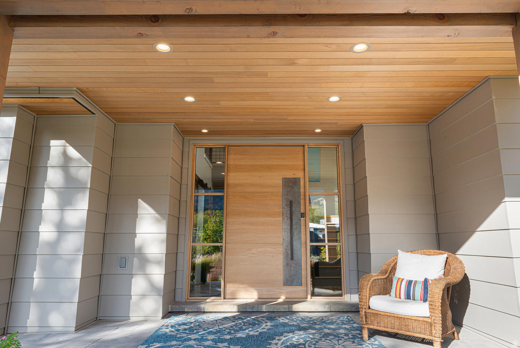 8364 S ETIENNE WAY Sandy, UT 84093