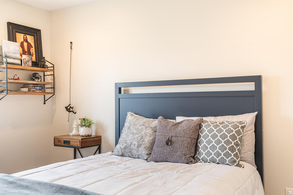 8364 S ETIENNE WAY Sandy, UT 84093