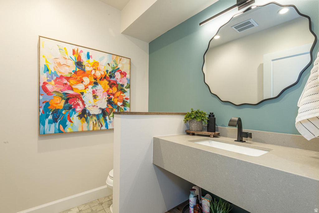 8364 S ETIENNE WAY Sandy, UT 84093