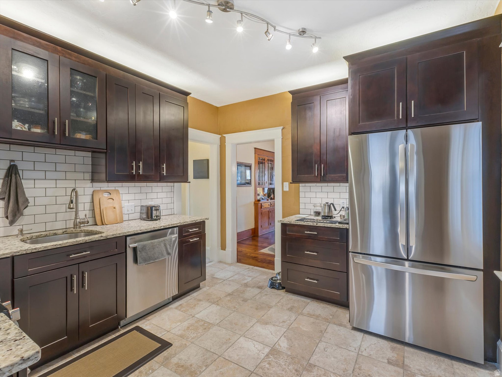 718 E EMERSON AVE Salt Lake City, UT 84105