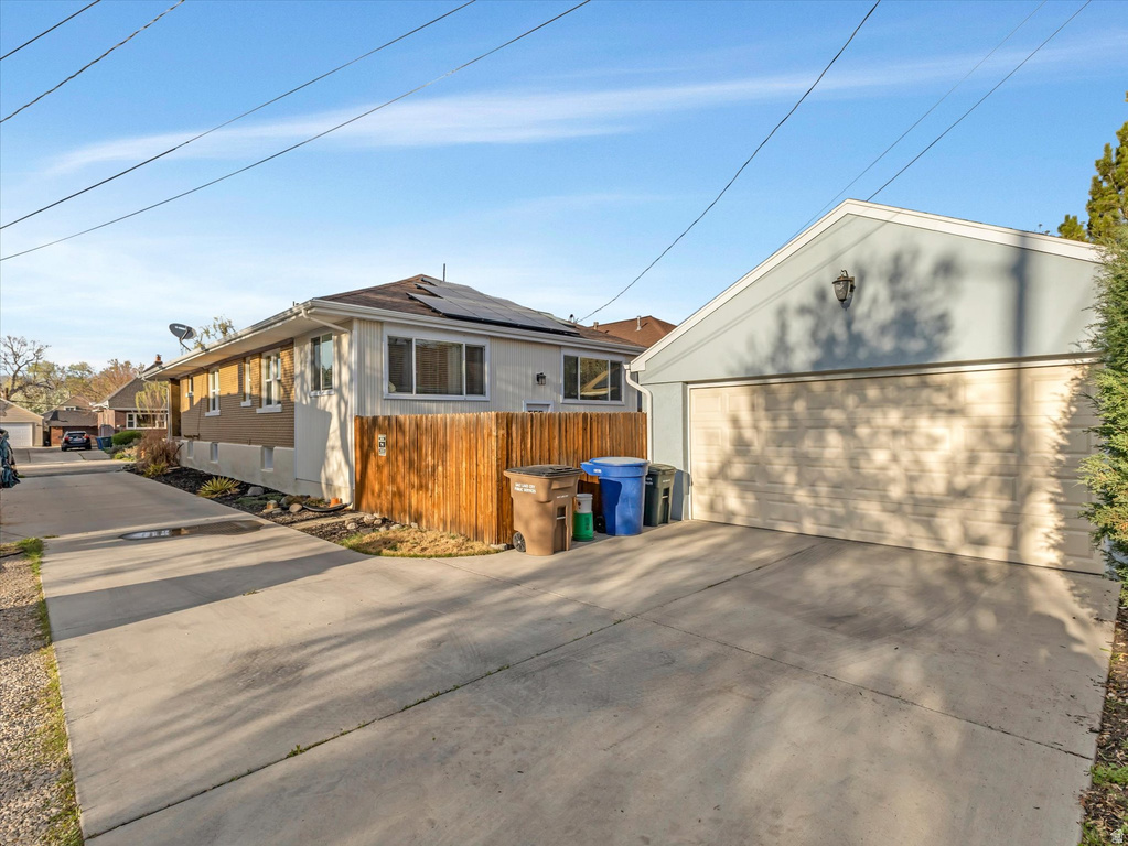 718 E EMERSON AVE Salt Lake City, UT 84105