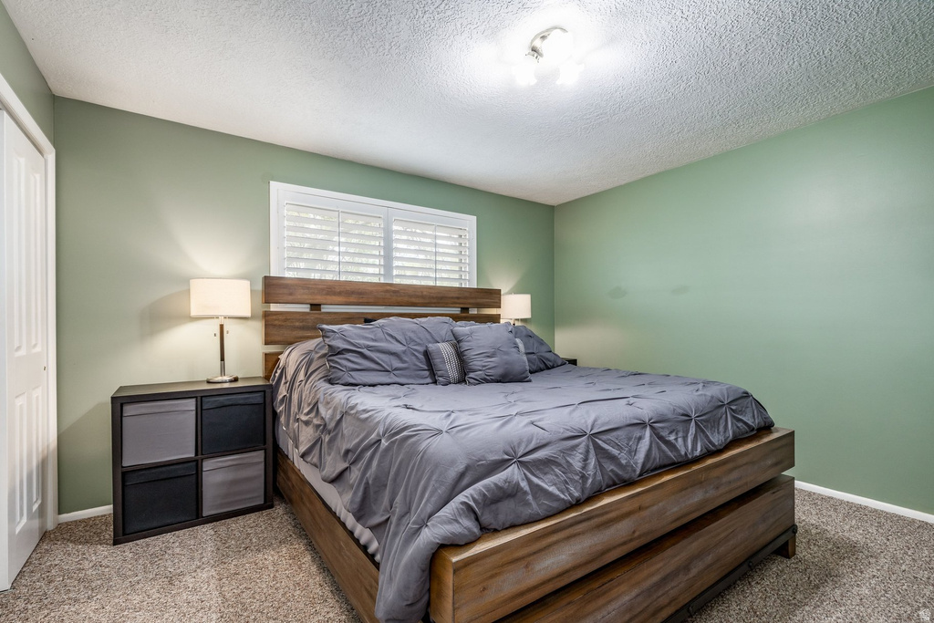 5548 S 2950 W Roy, UT 84067