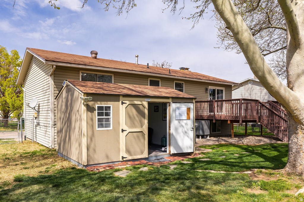 5548 S 2950 W Roy, UT 84067