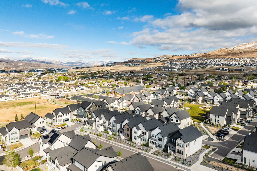 398 W 3050 N Lehi, UT 84043