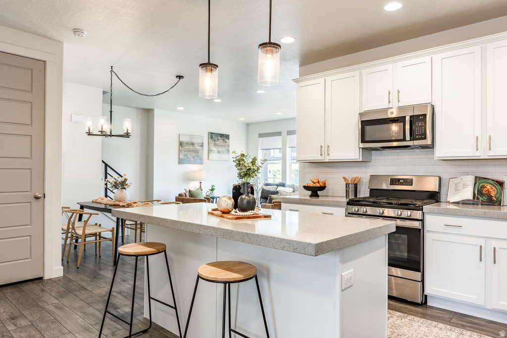 398 W 3050 N Lehi, UT 84043