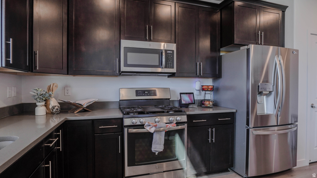 4322 E COTTON DR Eagle Mountain, UT 84005