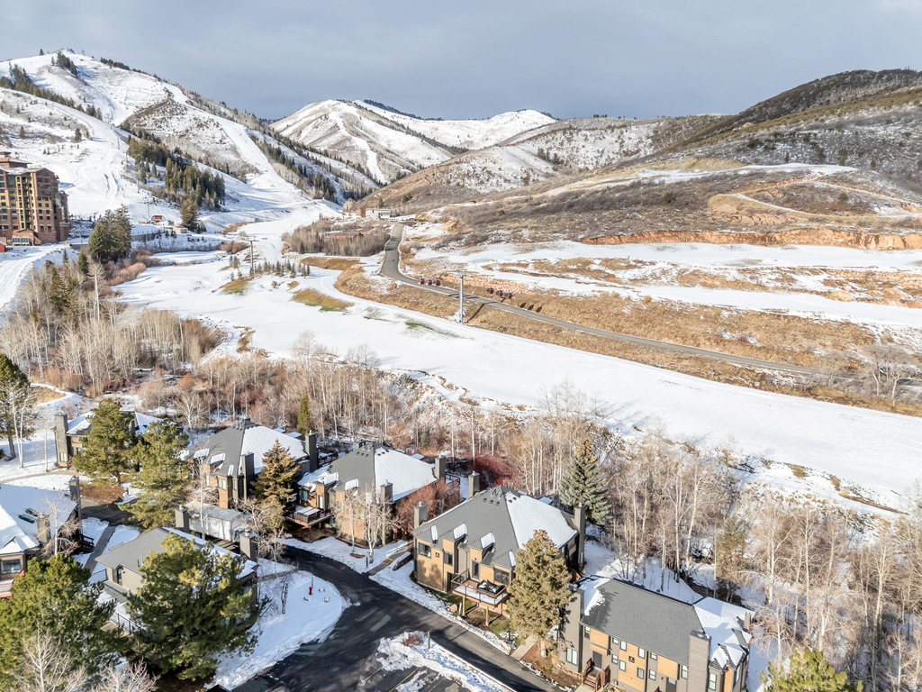 2100 CANYONS RESORT DR #3-B Park City, UT 84098