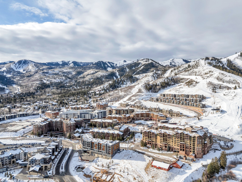 2100 CANYONS RESORT DR #3-B Park City, UT 84098