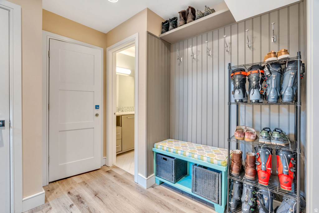 2100 CANYONS RESORT DR #3-B Park City, UT 84098