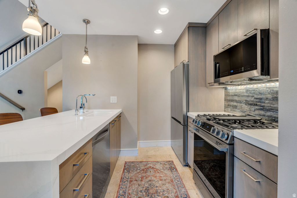 2100 CANYONS RESORT DR #3-B Park City, UT 84098