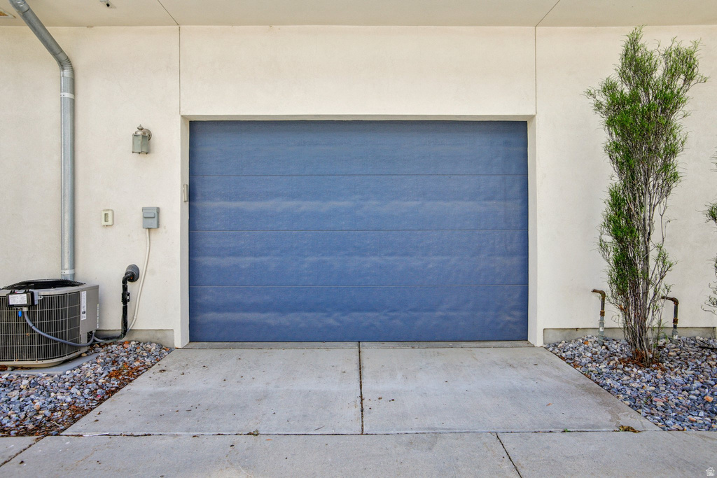 11271 S HIGH CREST LN South Jordan, UT 84009