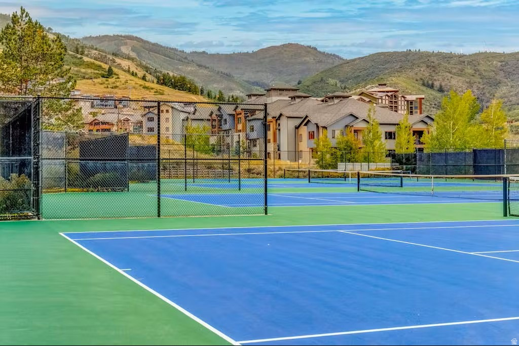 2025 CANYONS RESORT DR #Q8 Park City, UT 84098