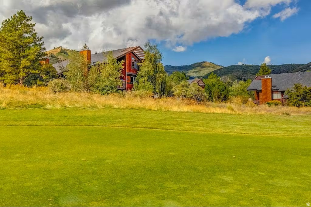 2025 CANYONS RESORT DR #Q8 Park City, UT 84098