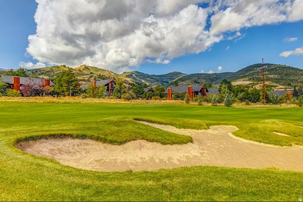 2025 CANYONS RESORT DR #Q8 Park City, UT 84098