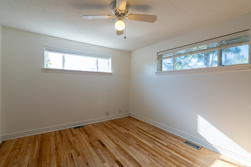 166 E 3000 S Bountiful, UT 84010