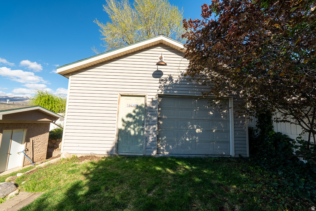 166 E 3000 S Bountiful, UT 84010