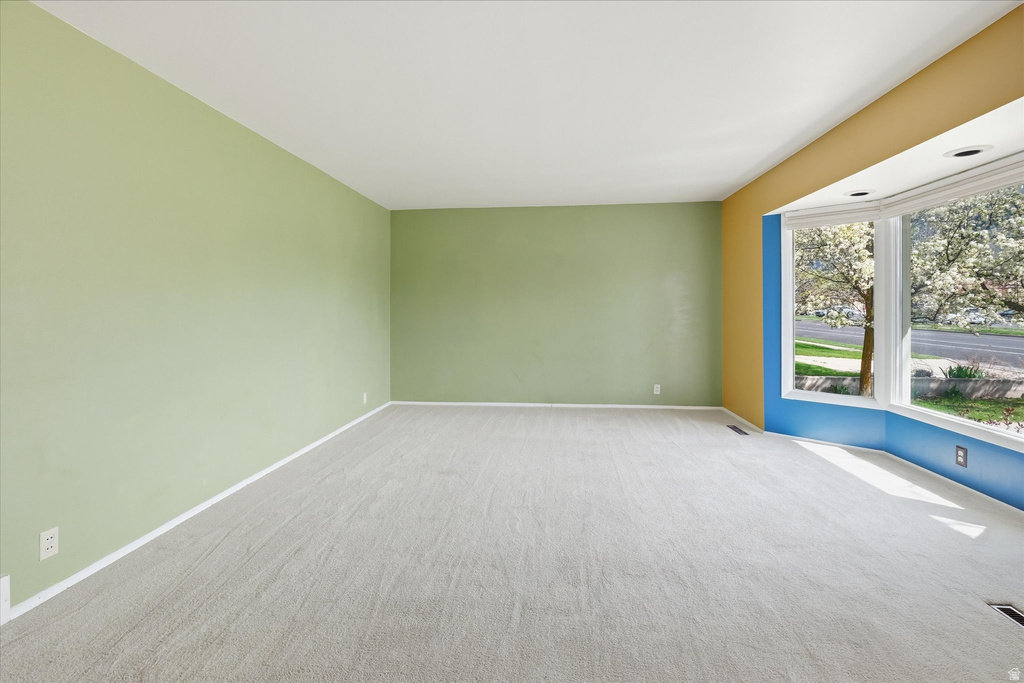 1441 ELLENDALE AVE Logan, UT 84321