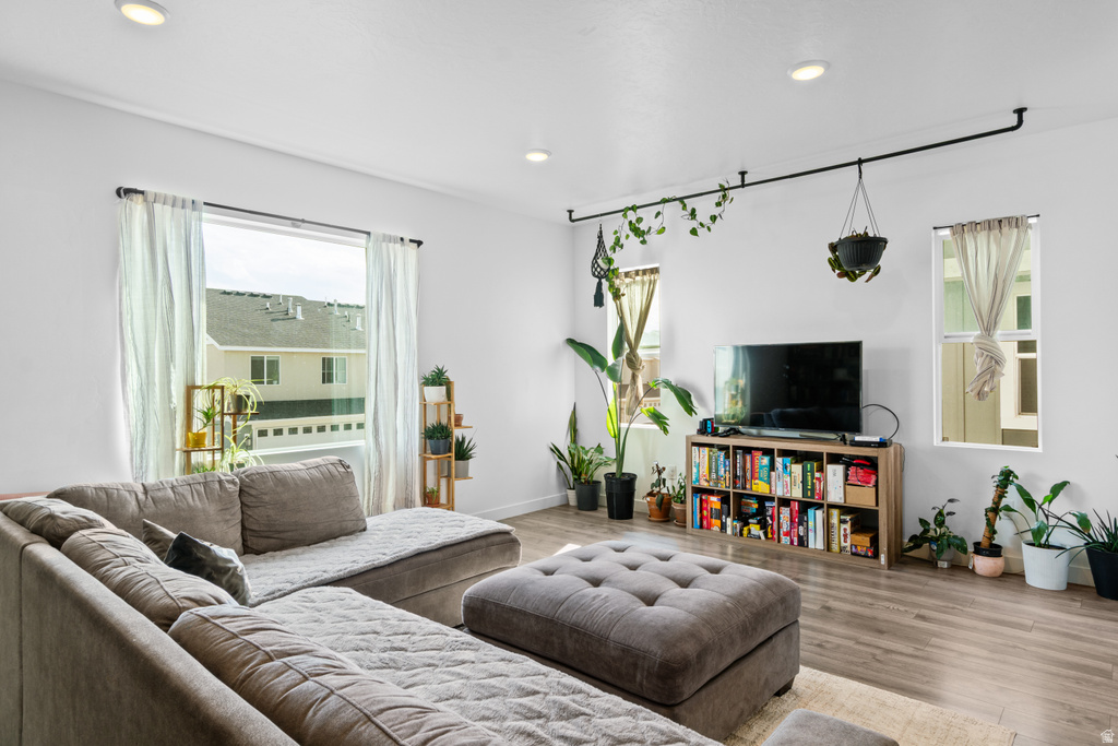 1083 E WATERWAY LN Saratoga Springs, UT 84045