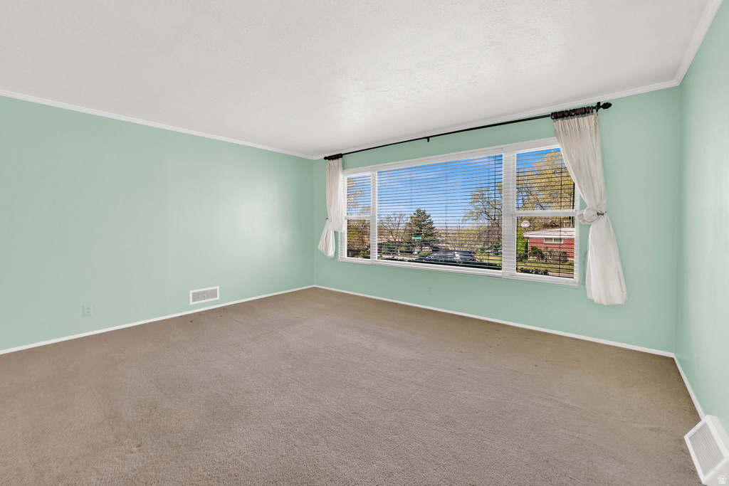 644 CRESTWOOD CIR Bountiful, UT 84010