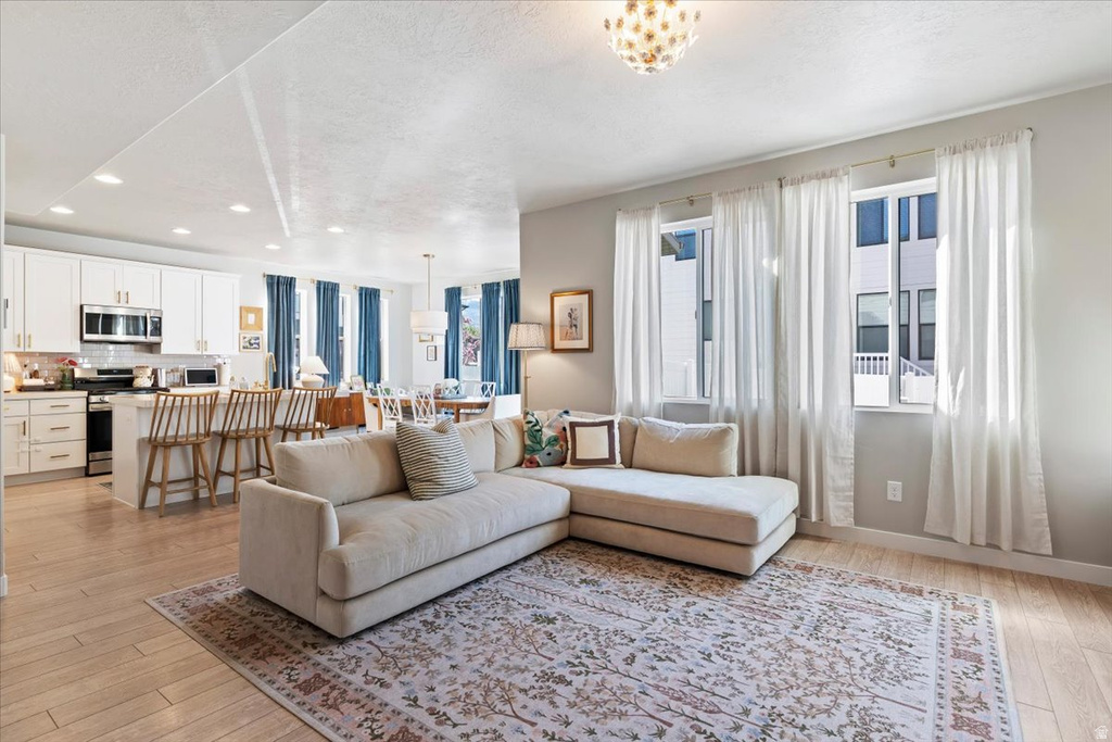 15 W ORCHARD LN Bountiful, UT 84010