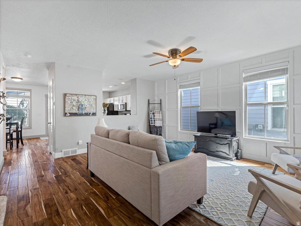 10623 S TOPVIEW RD South Jordan, UT 84009