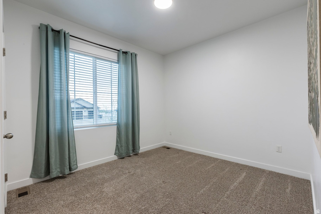 8232 N IRON HORSE DR Tooele, UT 84074