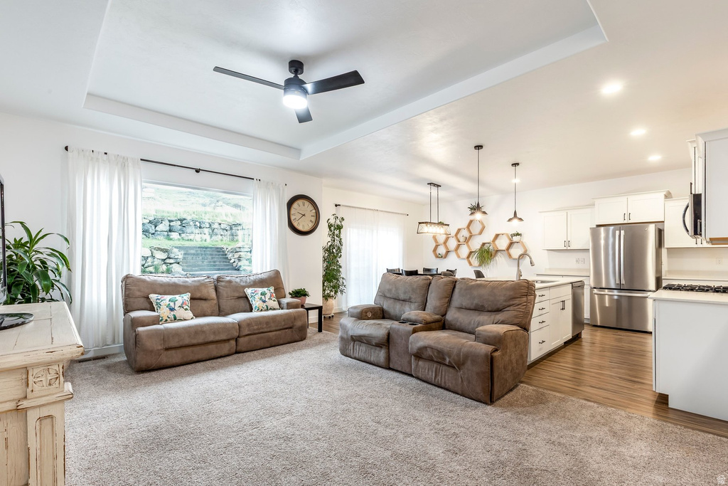 8232 N IRON HORSE DR Tooele, UT 84074