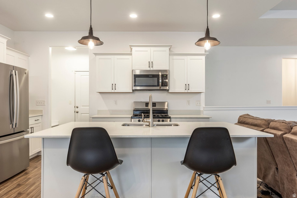 8232 N IRON HORSE DR Tooele, UT 84074