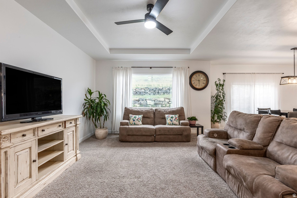 8232 N IRON HORSE DR Tooele, UT 84074