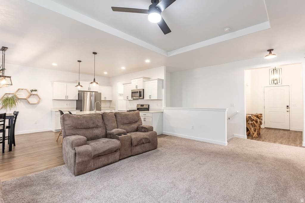 8232 N IRON HORSE DR Tooele, UT 84074