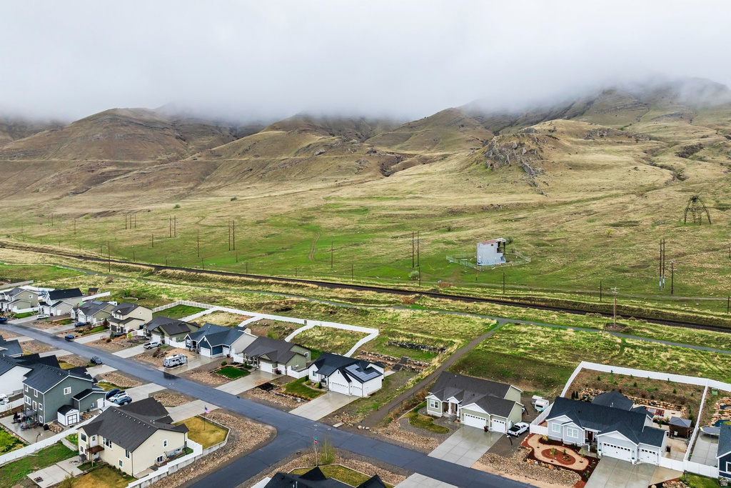 8232 N IRON HORSE DR Tooele, UT 84074