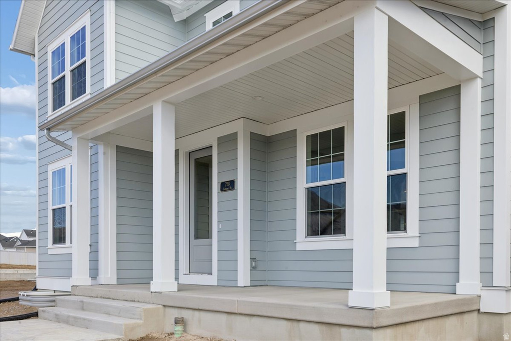 758 W CAROLINE DR #219 Saratoga Springs, UT 84045