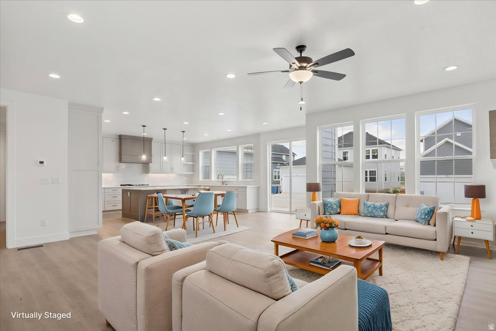 758 W CAROLINE DR #219 Saratoga Springs, UT 84045