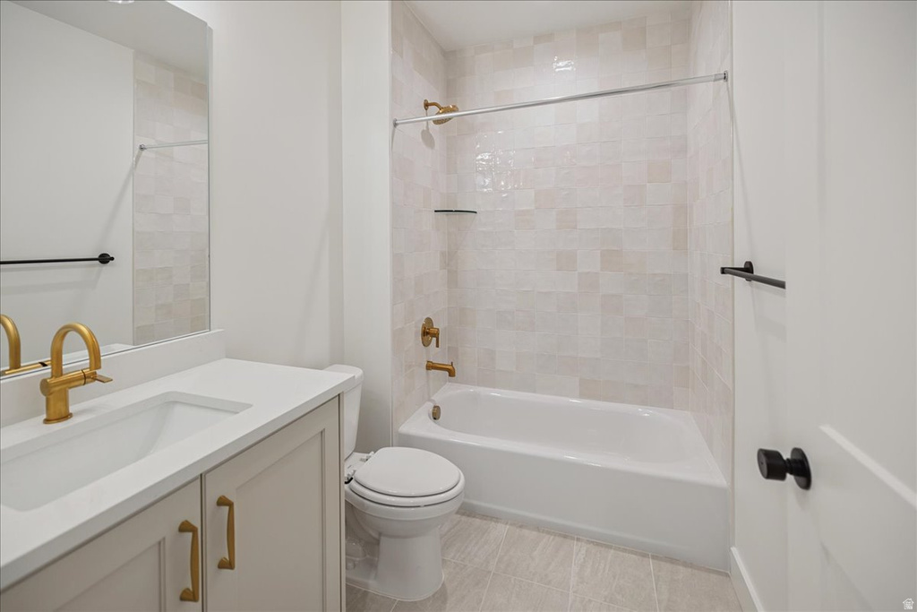 758 W CAROLINE DR #219 Saratoga Springs, UT 84045