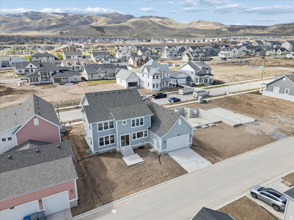 758 W CAROLINE DR #219 Saratoga Springs, UT 84045