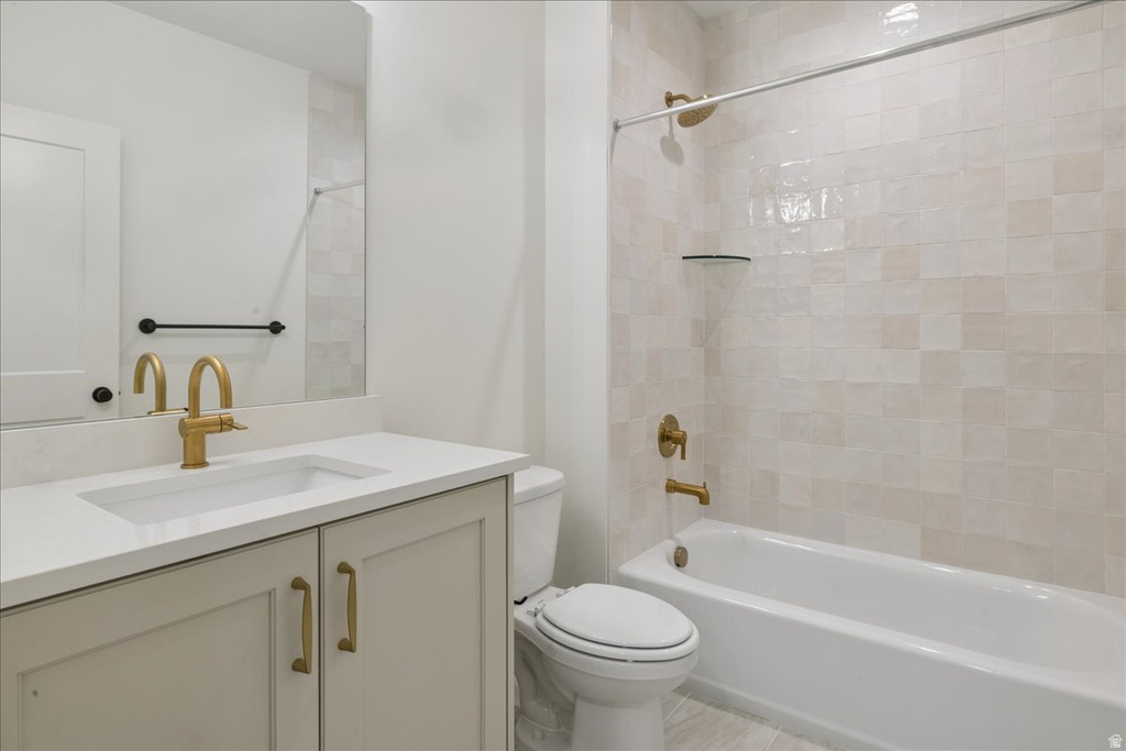 758 W CAROLINE DR #219 Saratoga Springs, UT 84045