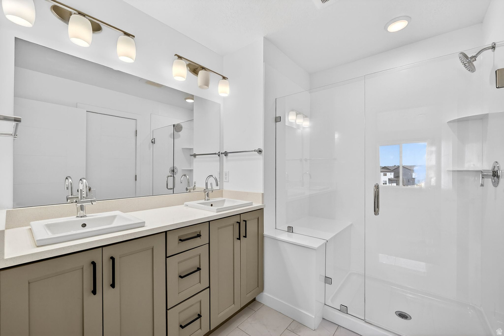 6014 W HIGH MOON PL ##4-206 West Jordan, UT 84081