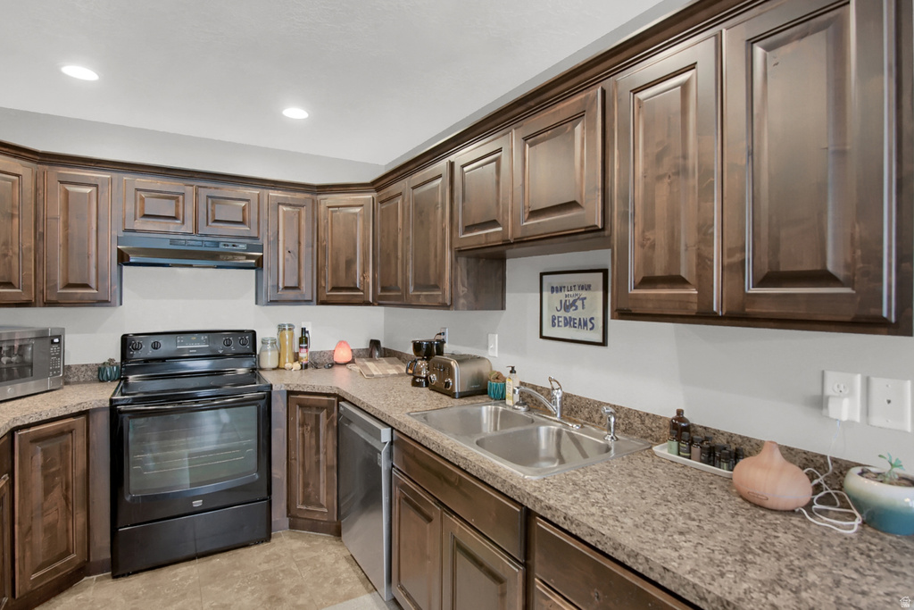 3164 N PEREGRINE WAY Layton, UT 84040