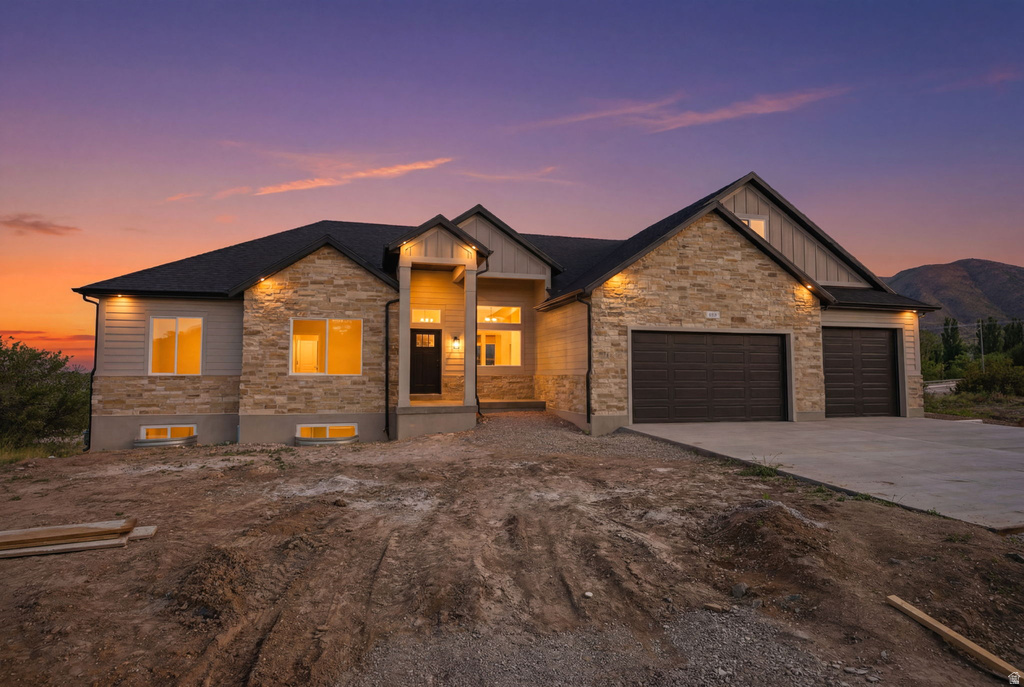 417 E SKYLINE DR photo 2