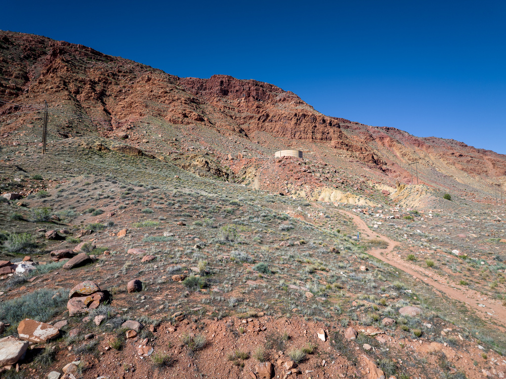 843  DAVID CT Moab, UT 84532