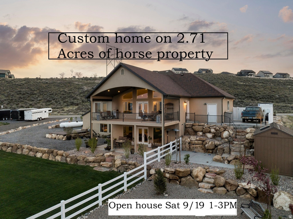 1102 N SUMMIT VIEW DR