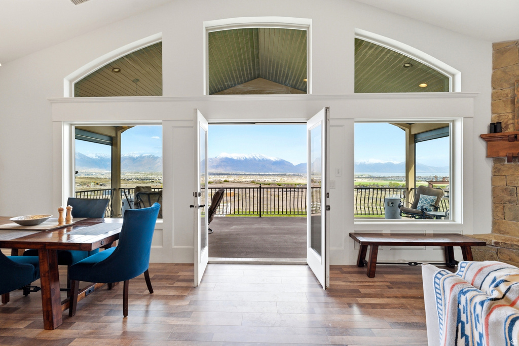 1102 N SUMMIT VIEW DR Saratoga Springs, UT 84045