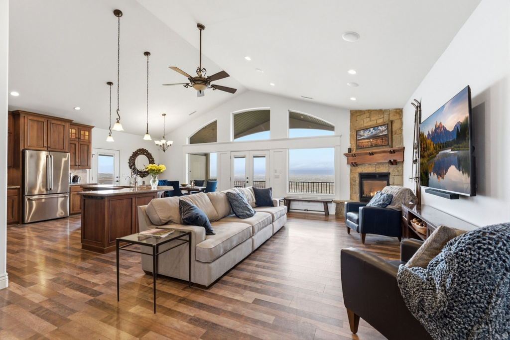 1102 N SUMMIT VIEW DR Saratoga Springs, UT 84045