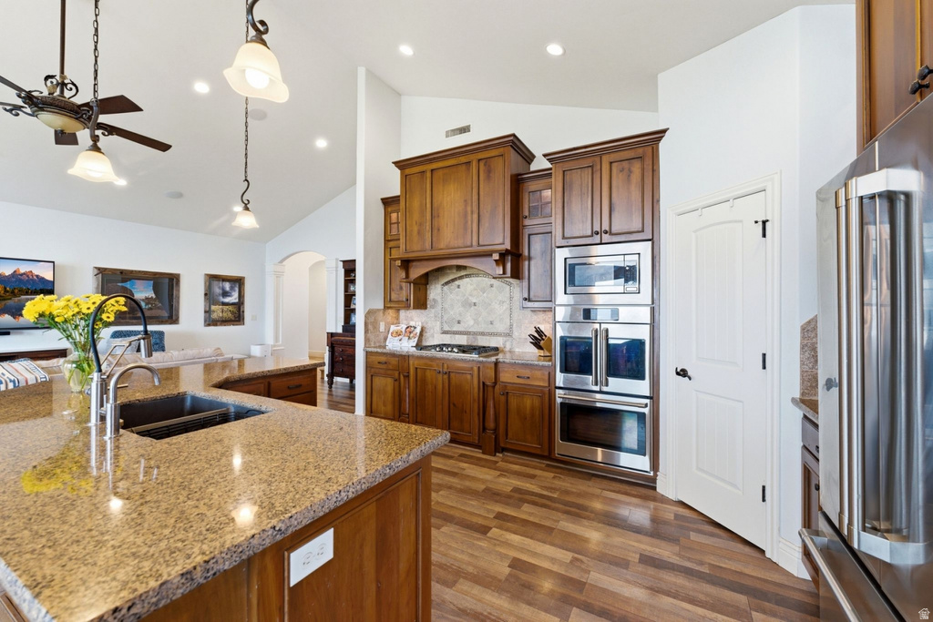 1102 N SUMMIT VIEW DR Saratoga Springs, UT 84045