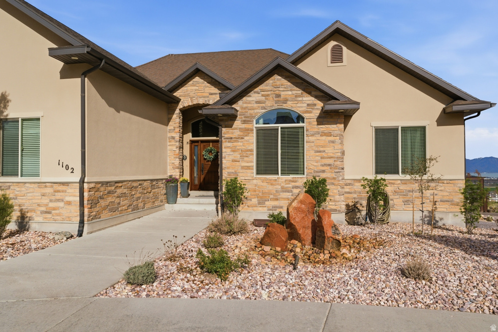 1102 N SUMMIT VIEW DR Saratoga Springs, UT 84045